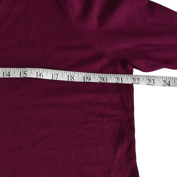 Chico's Dark Pink V-Neck Long Sleeve Rayon Blend Soft Sweater Size 2 - Picture 7 of 8